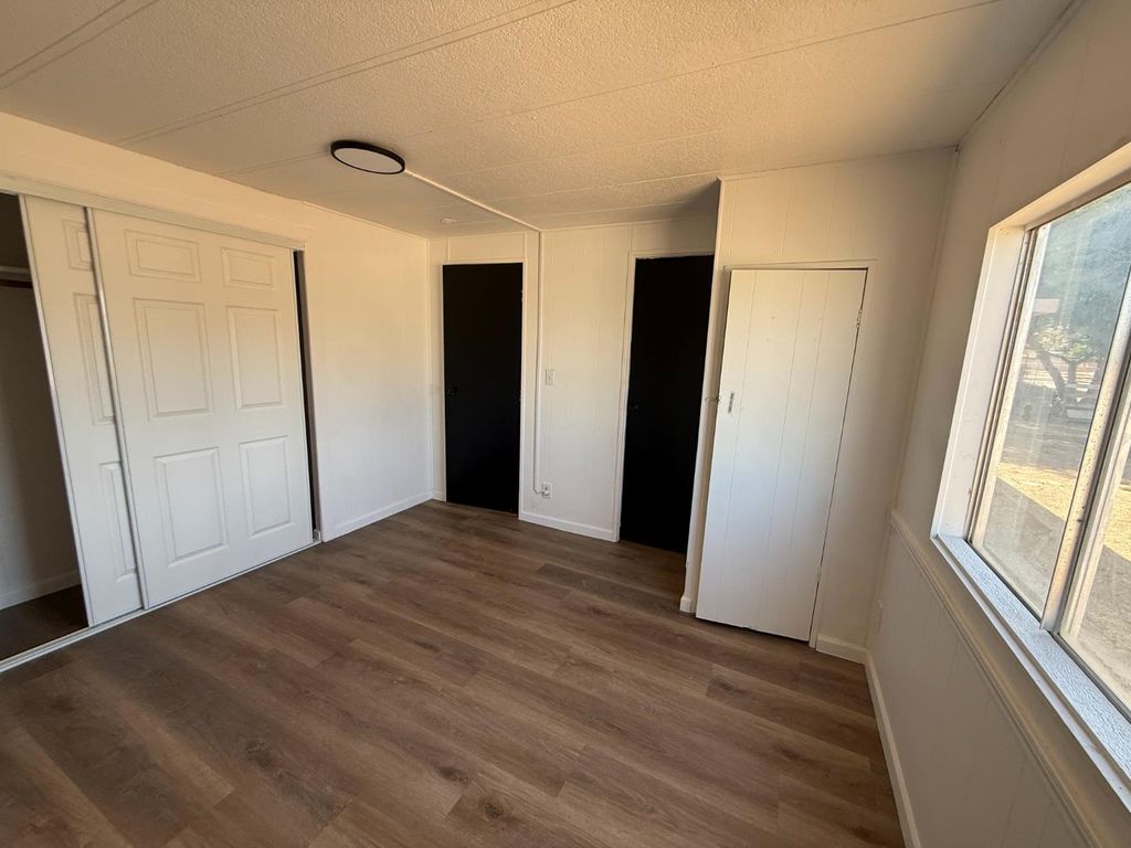 Image 47 of property listing at 6927 W Yale Avenue, Fresno, CA 93723