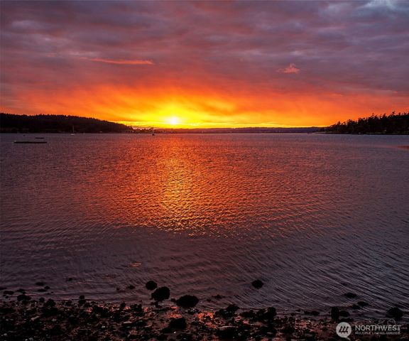 24 Starboard Road, Lopez Island, WA 98261