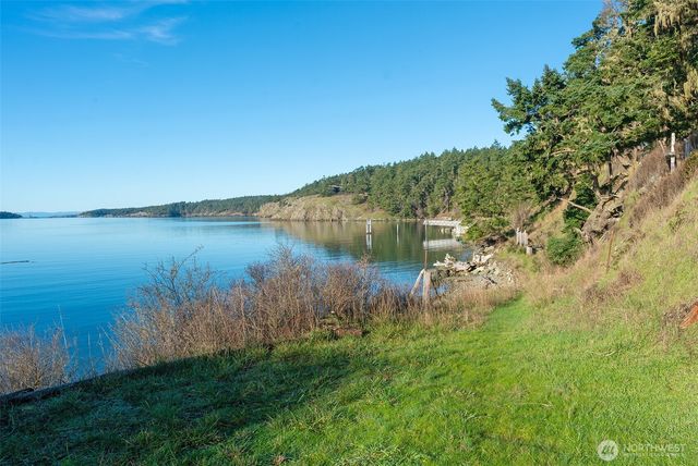 24 Starboard Road, Lopez Island, WA 98261