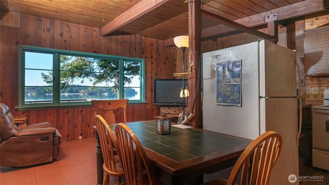 24 Starboard Road, Lopez Island, WA 98261