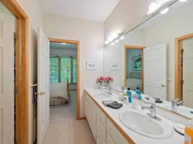 14700 White Oak Drive, Burnsville, MN 55337