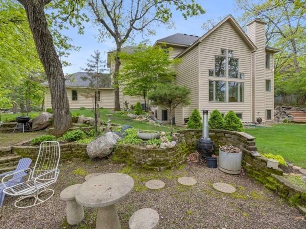 14700 White Oak Drive, Burnsville, MN 55337 — photo 3
