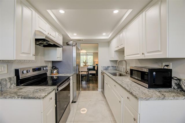 2999 NW 48th Avenue 448, Lauderdale Lakes, FL 33313