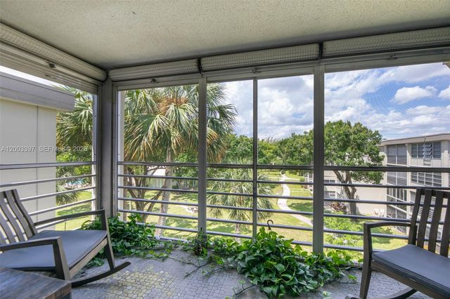 2999 NW 48th Avenue 448, Lauderdale Lakes, FL 33313