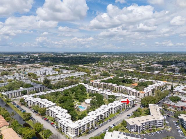 2999 NW 48th Avenue 448, Lauderdale Lakes, FL 33313
