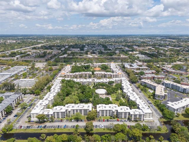 2999 NW 48th Avenue 448, Lauderdale Lakes, FL 33313