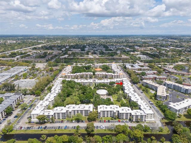 2999 NW 48th Avenue 448, Lauderdale Lakes, FL 33313