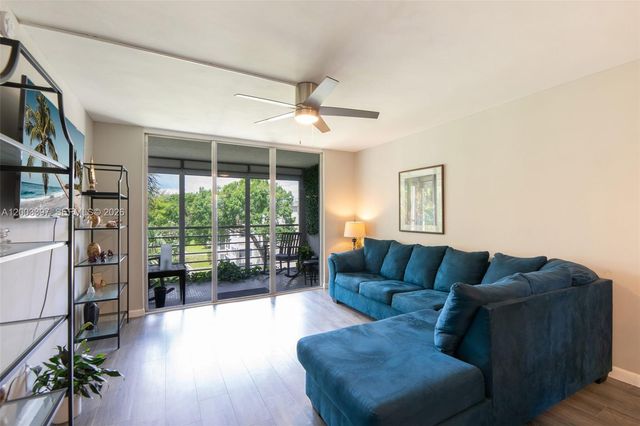 2999 NW 48th Avenue 448, Lauderdale Lakes, FL 33313