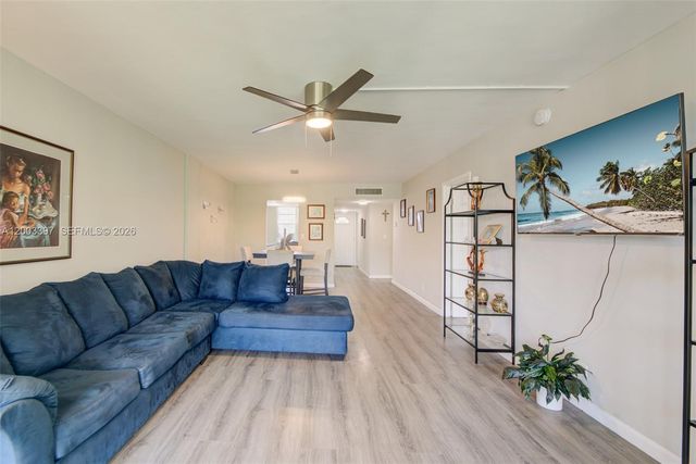 2999 NW 48th Avenue 448, Lauderdale Lakes, FL 33313