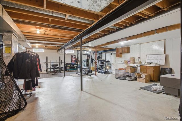 8234 E Pearson Road, Shelby Twp, MI 48316