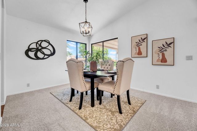 9411 W KERRY Lane, Peoria, AZ 85382