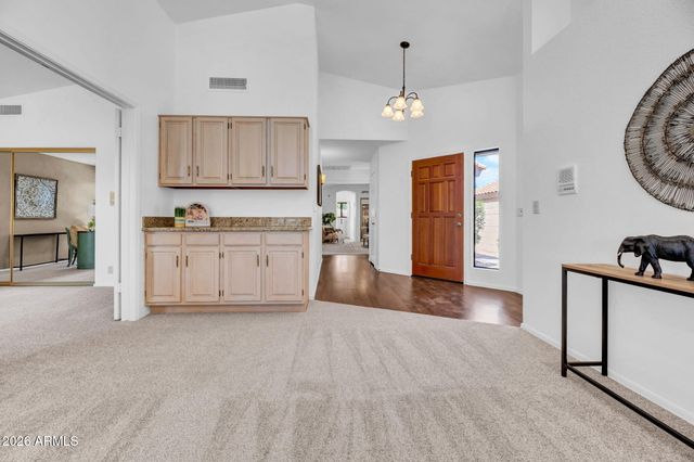 9411 W KERRY Lane, Peoria, AZ 85382