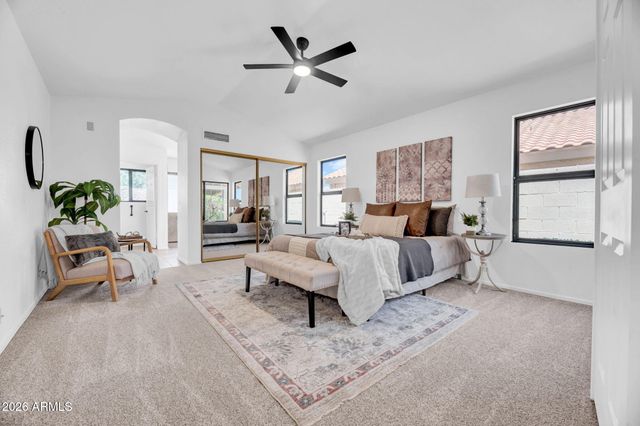 9411 W KERRY Lane, Peoria, AZ 85382