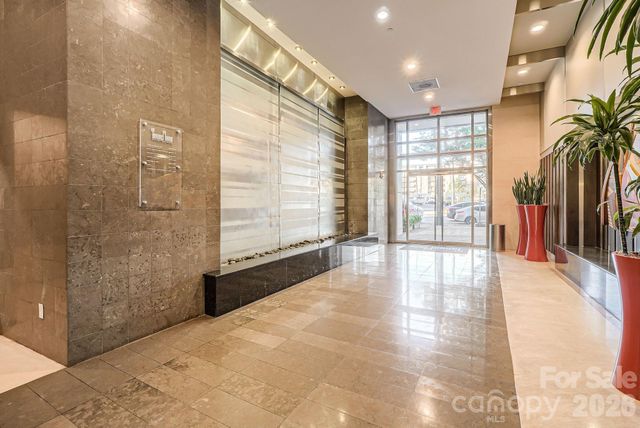 333 W Trade Street W 708, Charlotte, NC 28202