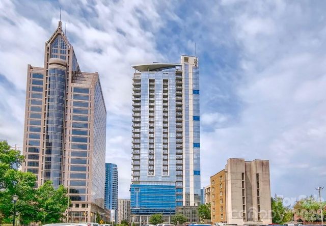 333 W Trade Street W 708, Charlotte, NC 28202