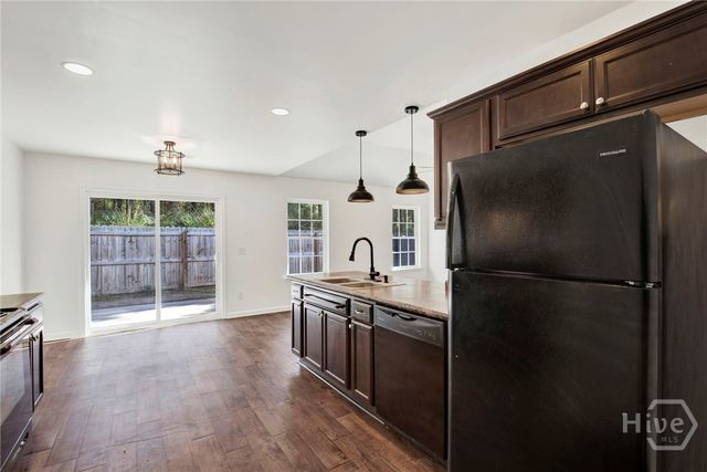 126 Knotty Pine Circle, Springfield, GA 31329