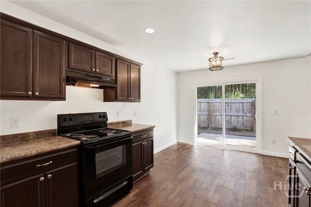 126 Knotty Pine Circle, Springfield, GA 31329