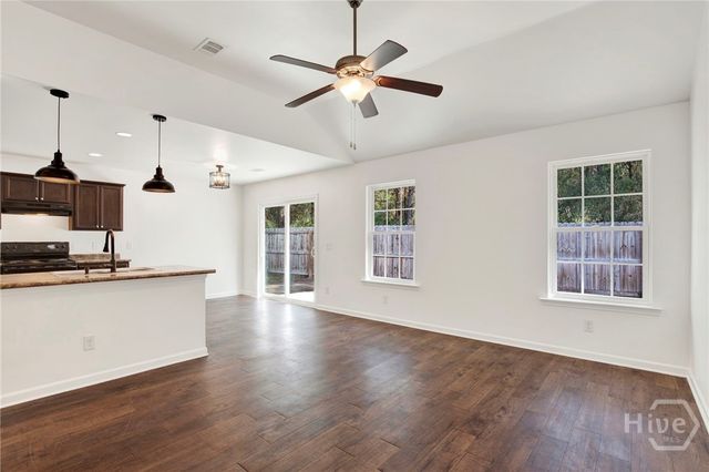 126 Knotty Pine Circle, Springfield, GA 31329