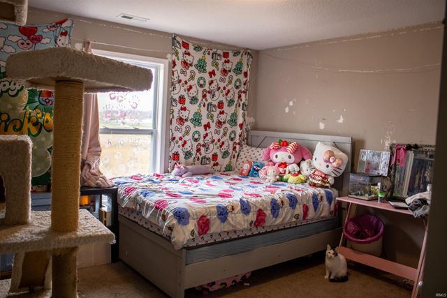 1904 Waynedale Drive, Garrett, IN 46738