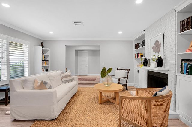 23313 Lago Mar Circle, Boca Raton, FL 33433