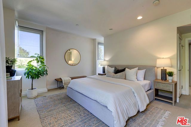 2512 28th Street 110, Santa Monica, CA 90405