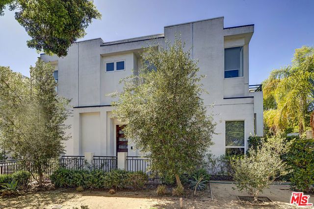 2512 28th Street 110, Santa Monica, CA 90405