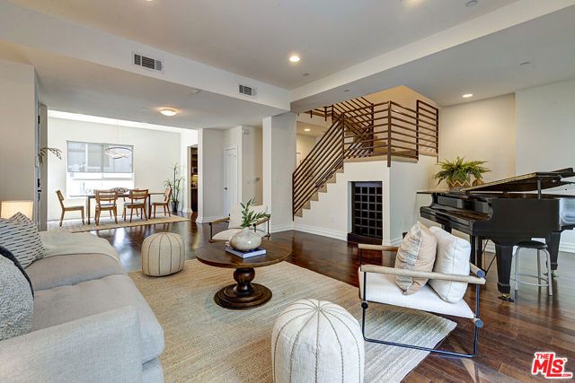 2512 28th Street 110, Santa Monica, CA 90405