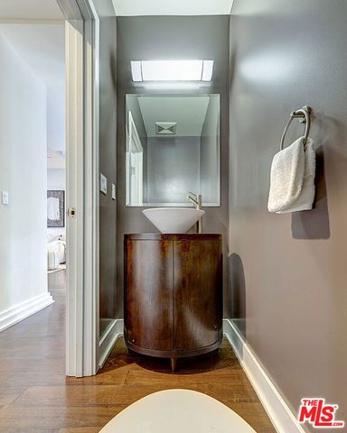 2512 28th Street 110, Santa Monica, CA 90405