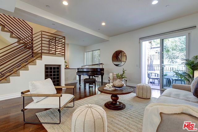 2512 28th Street 110, Santa Monica, CA 90405