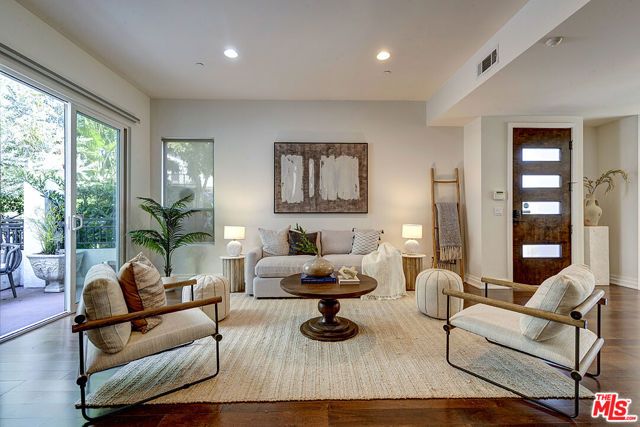2512 28th Street 110, Santa Monica, CA 90405