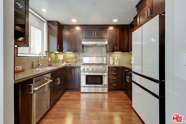 2512 28th Street 110, Santa Monica, CA 90405