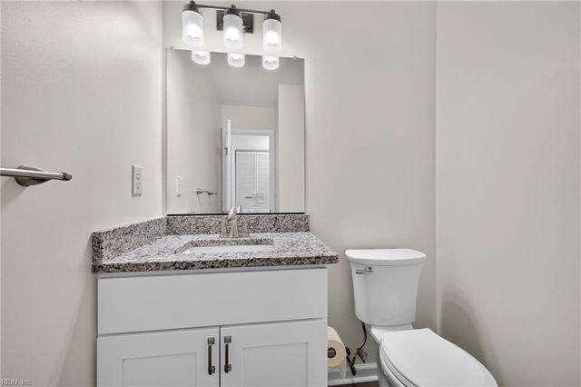 131 Seaside LN, Virginia Beach, VA 23462