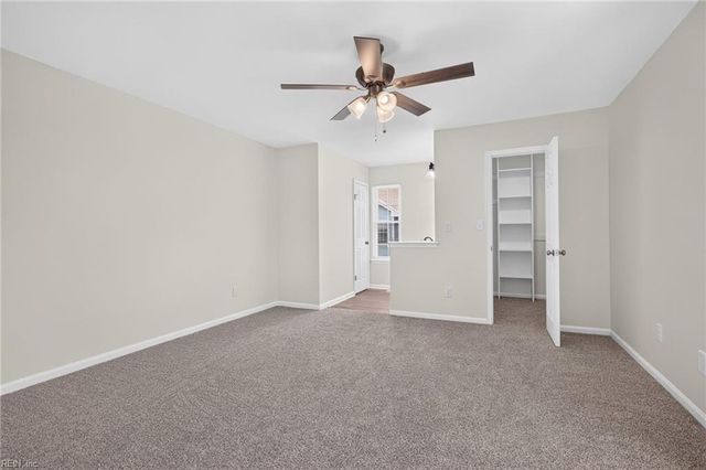 131 Seaside LN, Virginia Beach, VA 23462