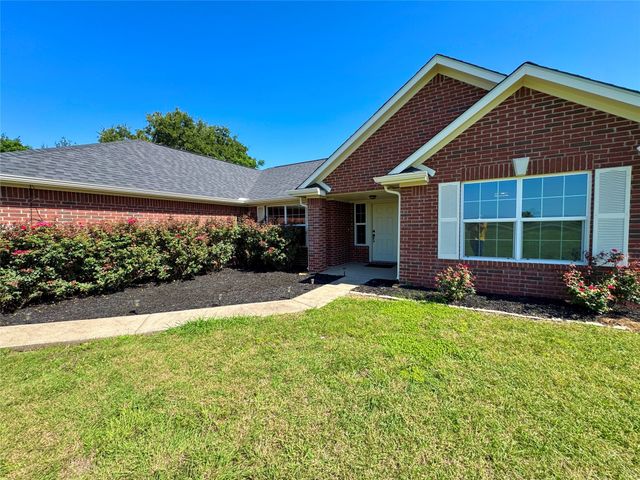 3506 Farm Land Court, Granbury, TX 76048
