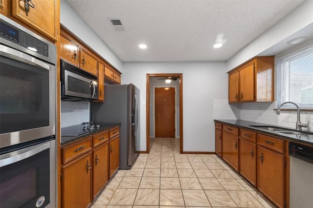 2907 Virginia Street, La Marque, TX 77568