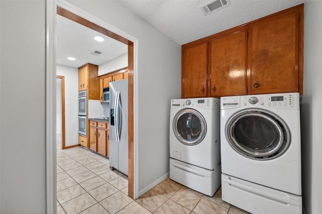 2907 Virginia Street, La Marque, TX 77568