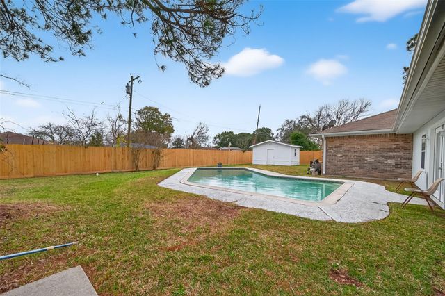 2907 Virginia Street, La Marque, TX 77568