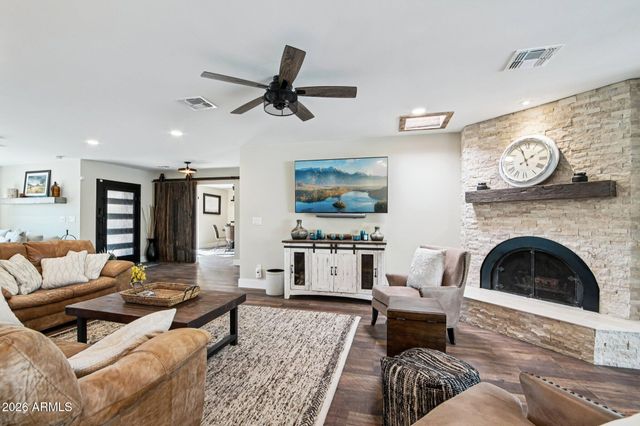 5710 E BETTY ELYSE Lane, Scottsdale, AZ 85254