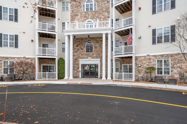 21 Hampshire 412, Methuen, MA 01844