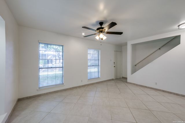 122 E Terra Alta Dr Apt 22, San Antonio, TX 78209