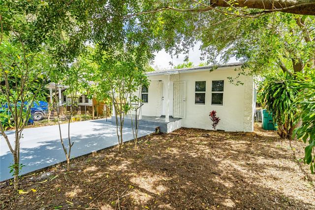 3121 NW 60th St 0, Miami, FL 33142