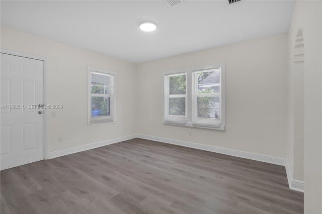 3121 NW 60th St 0, Miami, FL 33142