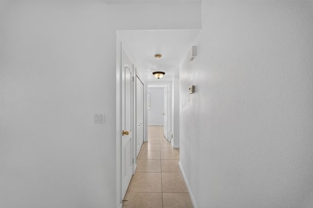 1813 E Shea Drive, Fresno, CA 93720