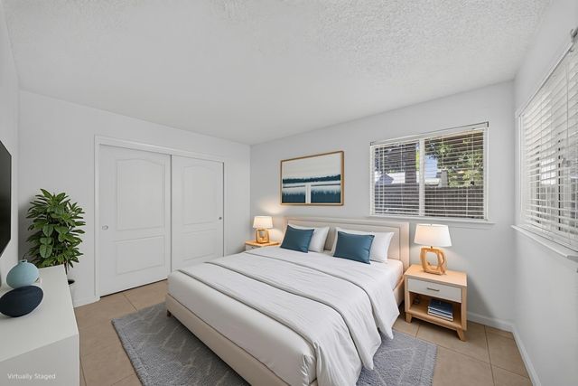 1813 E Shea Drive, Fresno, CA 93720