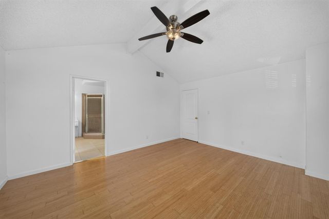1813 E Shea Drive, Fresno, CA 93720