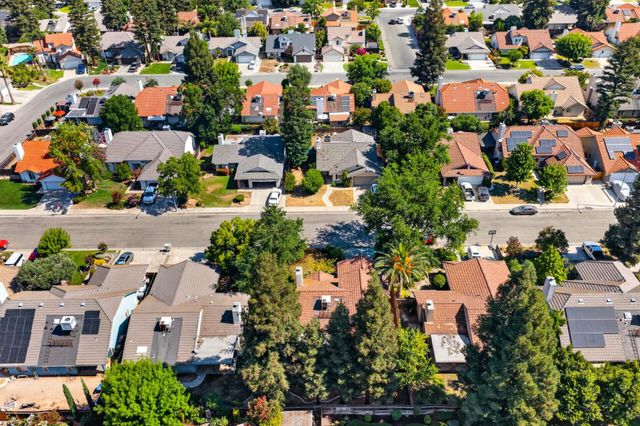 1813 E Shea Drive, Fresno, CA 93720