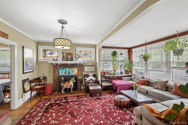12 Harvard Avenue, Hewlett, NY 11557