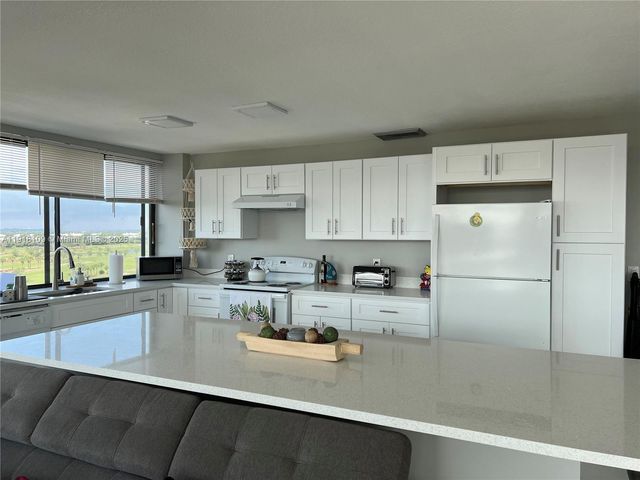 1500 Presidential Way 801, West Palm Beach, FL 33401