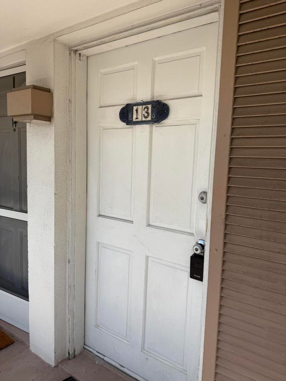 148 Yacht Club Drive 13, North Palm Beach, FL 33408