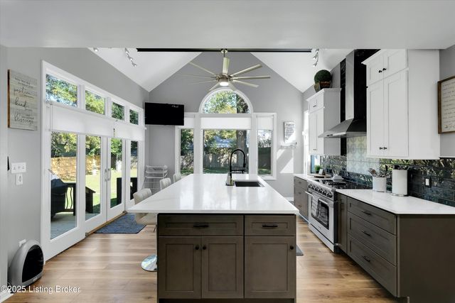 503 Chenoweth Ln, Louisville, KY 40207